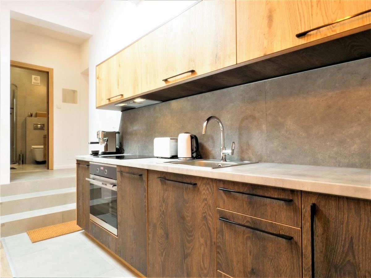 Apartmán Old Town -bosacka 2 Bedrooms B43