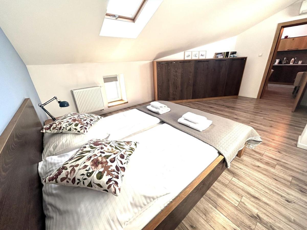 Old Town -bosacka 2 Bedrooms B43